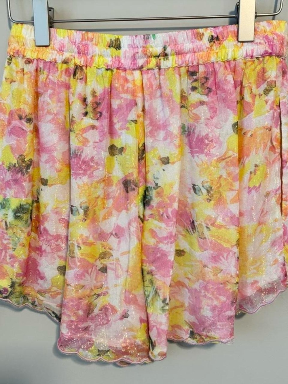 Rococo Sand Floral Shorts Pink Yellow Scalloped Hem Beaded Size Small Festival - Picture 6 of 8